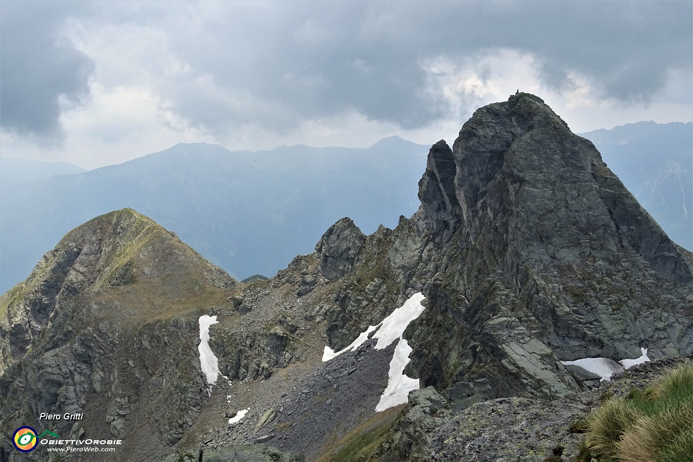 53 Vista sul Valletto con Tribortoi scendendo dal Ponteranica.JPG